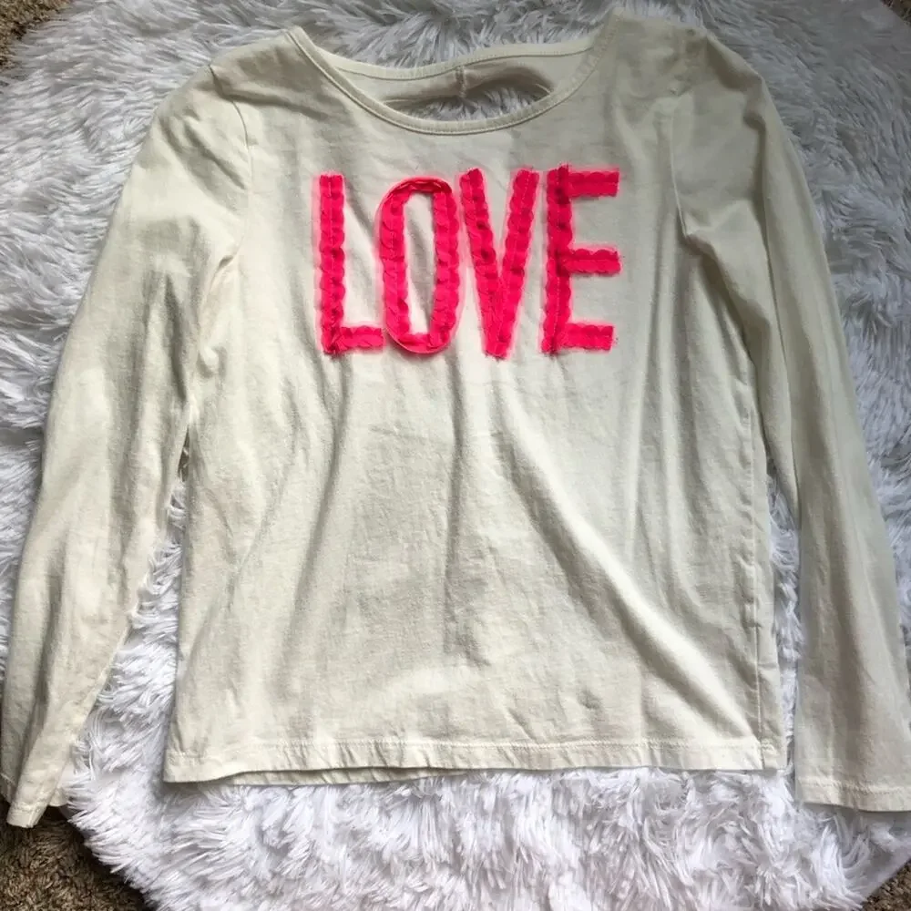 THE CHILDREN’S PLACE • Heart Ruffle Love Long Sleeve Graphic Tee